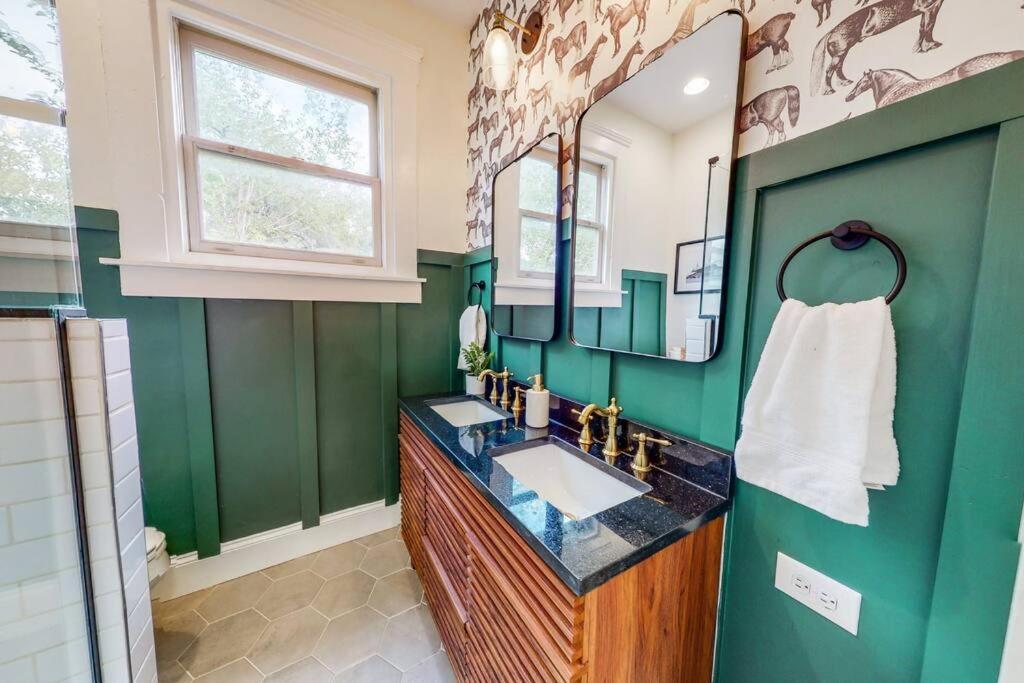Luxury 8 Bed/4 Ba Nulu Home Private Yard/Parking Louisville Exterior foto